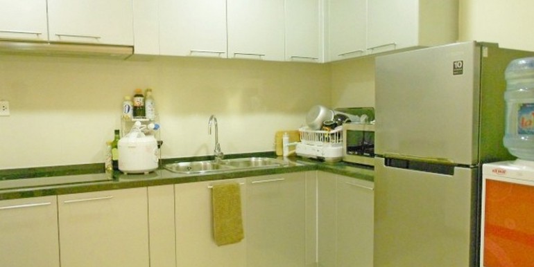 thuê căn hộ Vinhomes Central Park nội thất mới  - nhà bếp